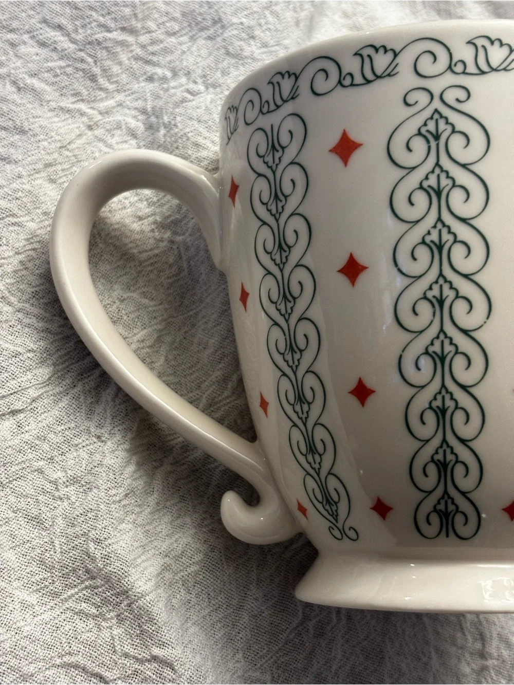2003 Starbucks Barista Christmas Holiday XL 18 oz Pedestal Coffee Mug Vintage Co